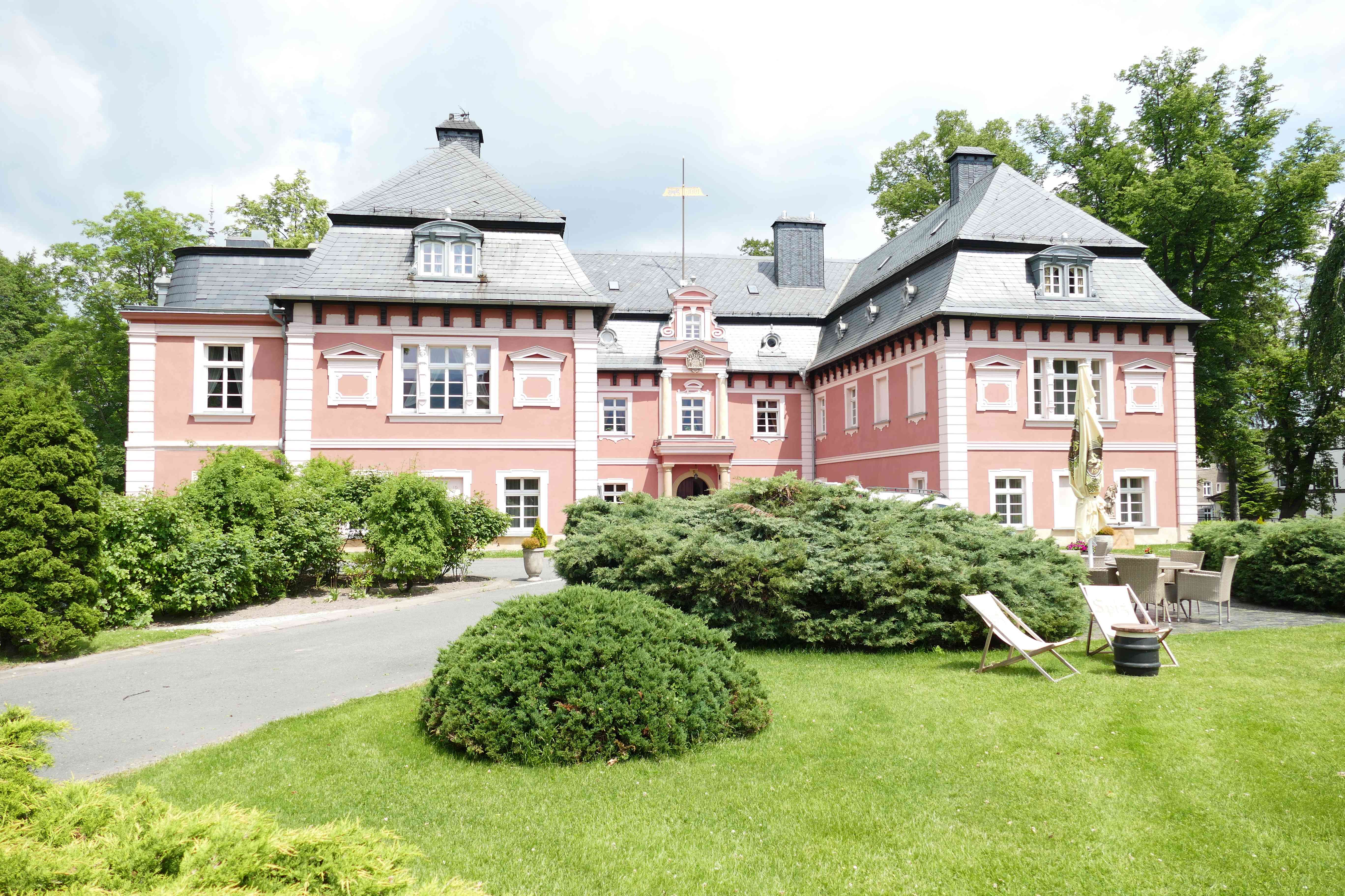 Schloss Arnsdorf  (Pałac Miłków)