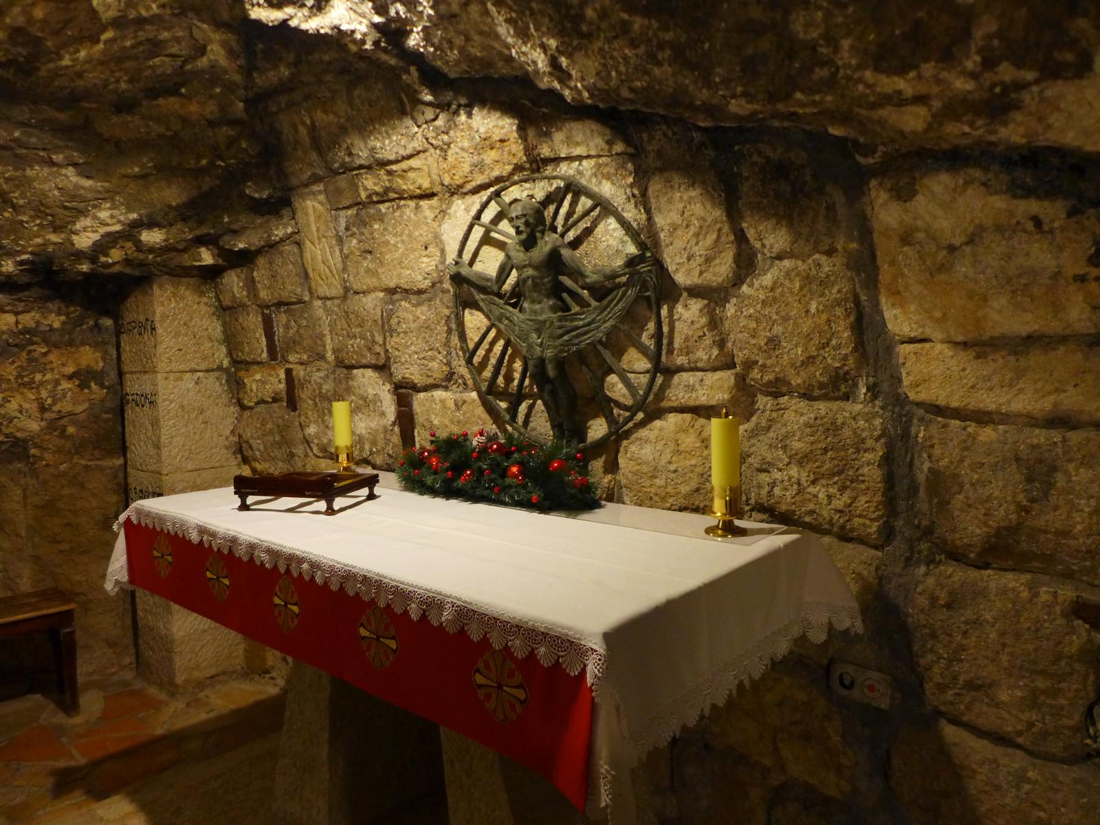 Katharinenkirche  Grotte